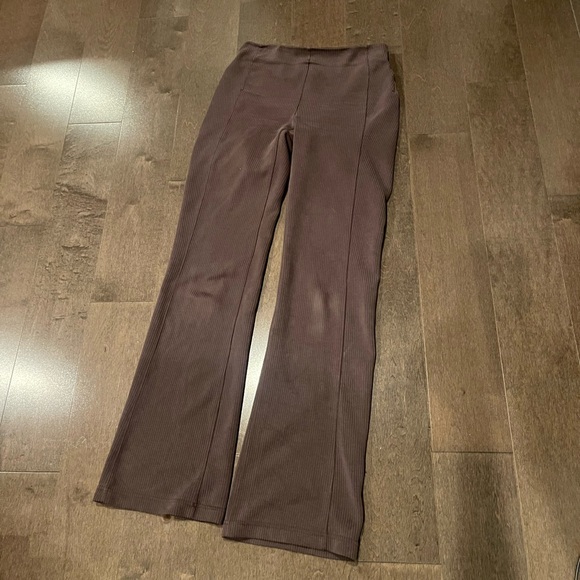 Lululemon ribbed soft stream flare pants - Picture 3 of 4